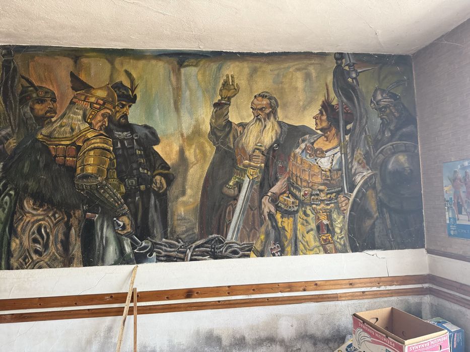 Продавам масивна сграда в село Камещица, общ. Габрово. Изгодно!