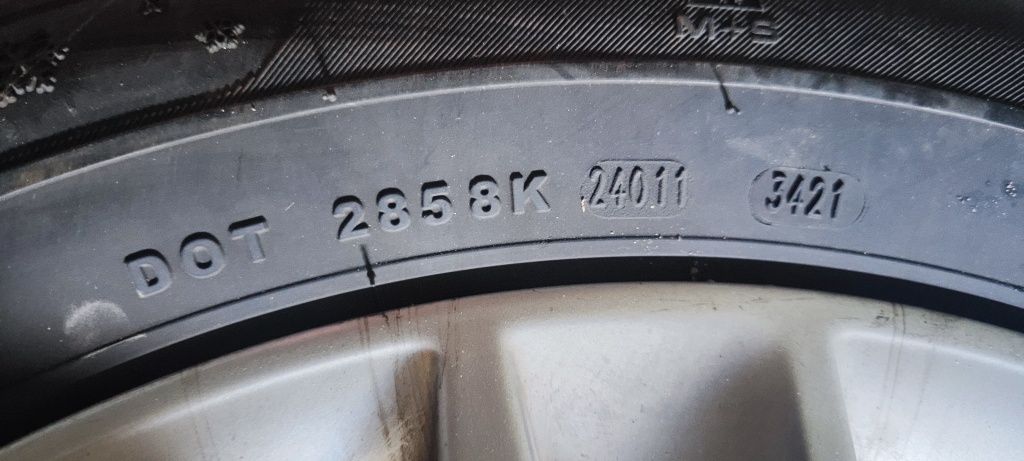 Зимни гуми 16 205x55 с джанти Audi