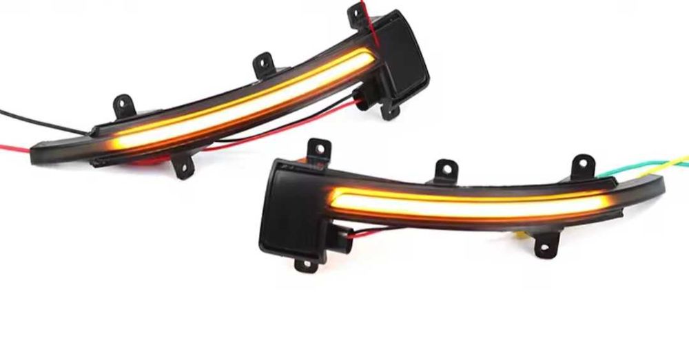 Динамични бягащи мигачи за огледалата за Audi TT Ауди ТТ жълти лед