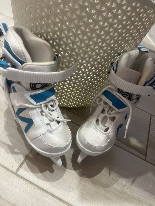 Vand Patine gheata pentru copii ,cygnus