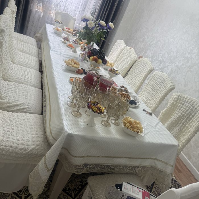 Продается столы 2 штуки