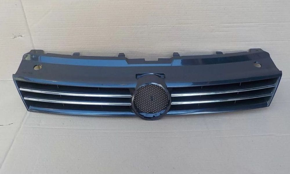 Решетка радиатора на поло  vw polo sedan дорестайлинг
