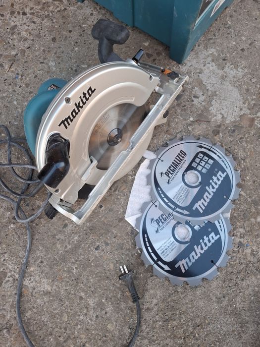 Fierastrau circular Makita