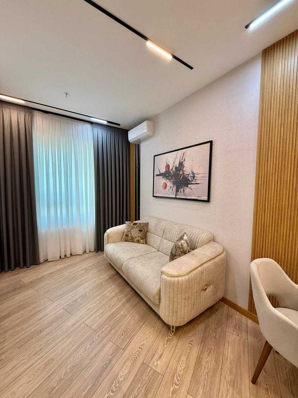 2-комн. квартира в Akay City, 22 этаж, авторский ремонт, Дархан`