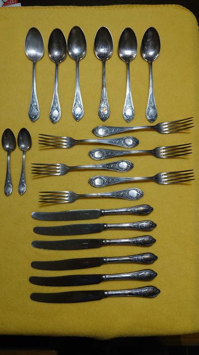 Set tacamuri argintate