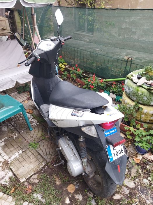 Скутер Generic 50 cc