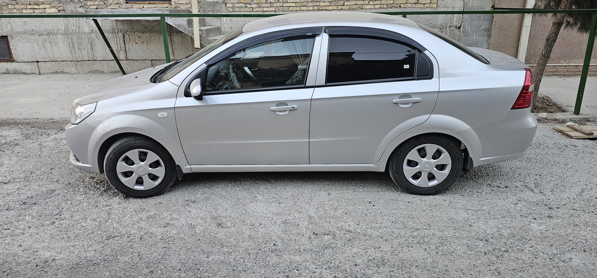 Автомобиль нексия 3