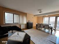 Vilă cu piscină, 5 camere, două garaje, ultracentral, Olteniei,