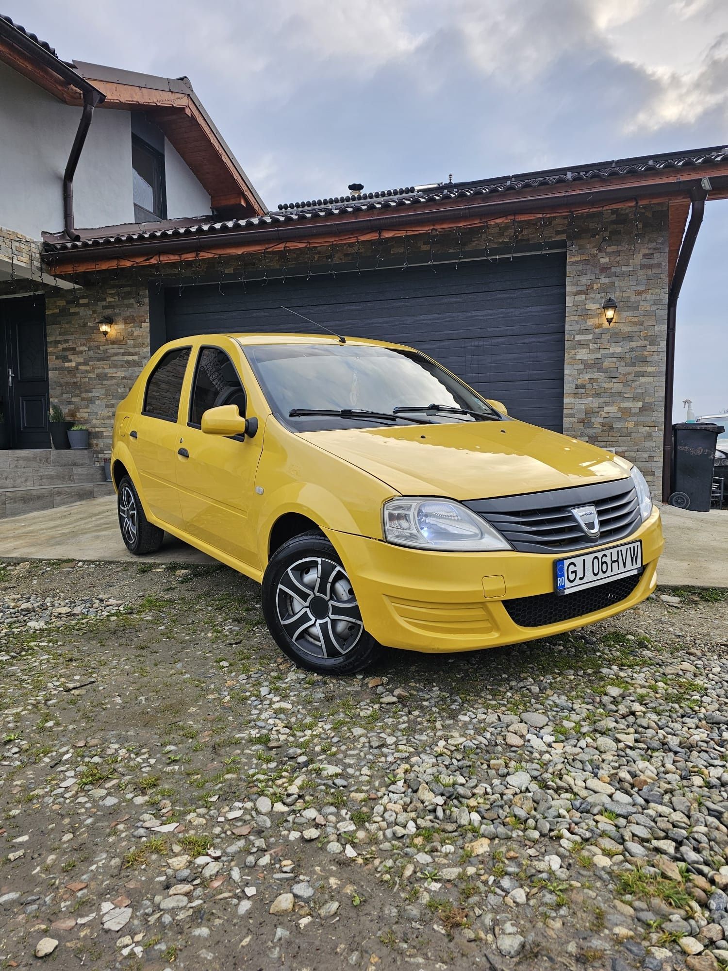 Dacia Logan Facelift 2010 1.4 Benzină +GPL Proprietar carte Service