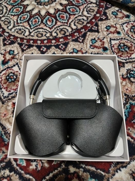 naushnik Airlods max