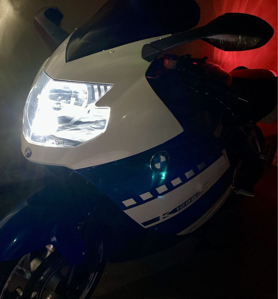 Motocicleta BMW K1200S K 1200 S  ABS dual , ESA , 38.000km