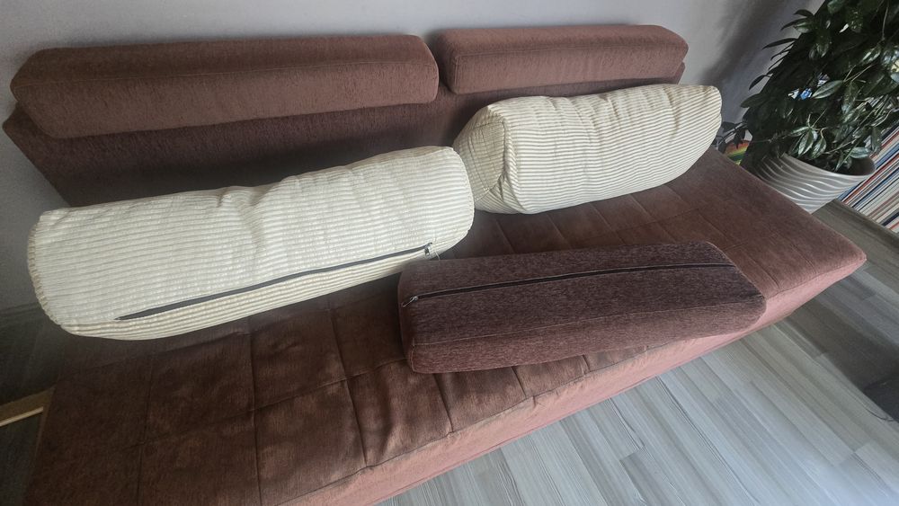 Vand urgent canapea, foarte ieftin