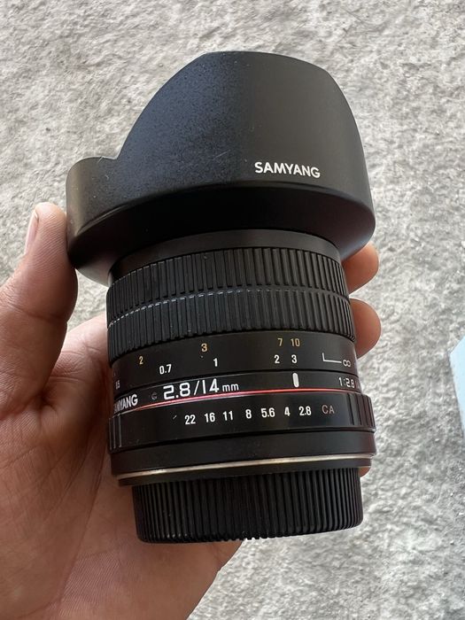 Samyang 14mm zo’r holatda
