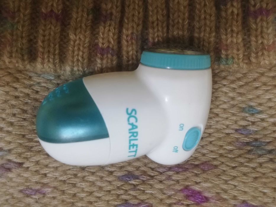 Продам машинку для снятия катышек с одежды