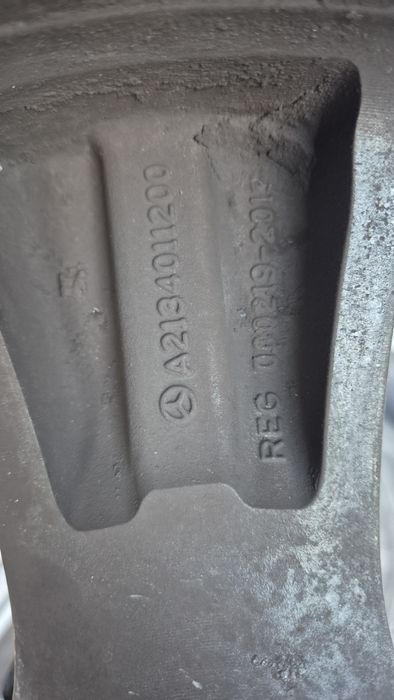 Оригинални джанти Мерцедес 5/112 Mercedes E klsse 213 5x112

Употребяв