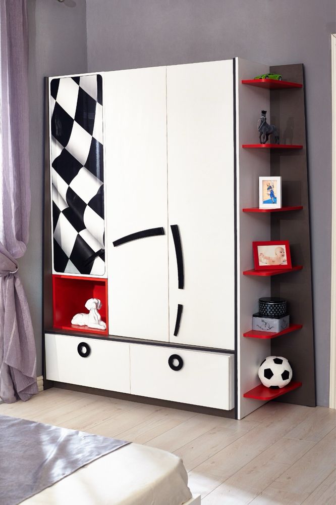 комплект детской мебели: шкаф, кровать машинка, тумба. (Cilek, Чилек)