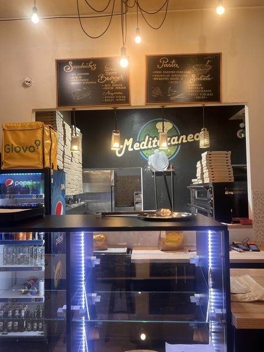 Inchiriez spatiu direct  proprietar