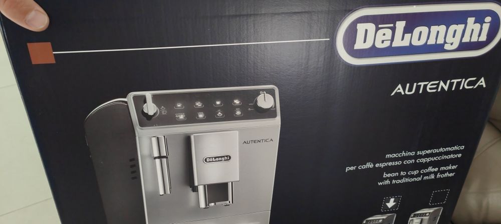 Aparat cafea boabe Delonghi Autentica