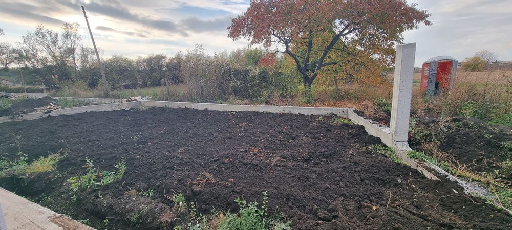 Къща в Божурище с.Хераково