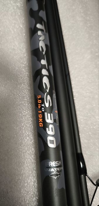 SET 2 Lansete Tactics 3.90m 5LBS 3 segmente + 2 Mulinete AVIATOR DP80