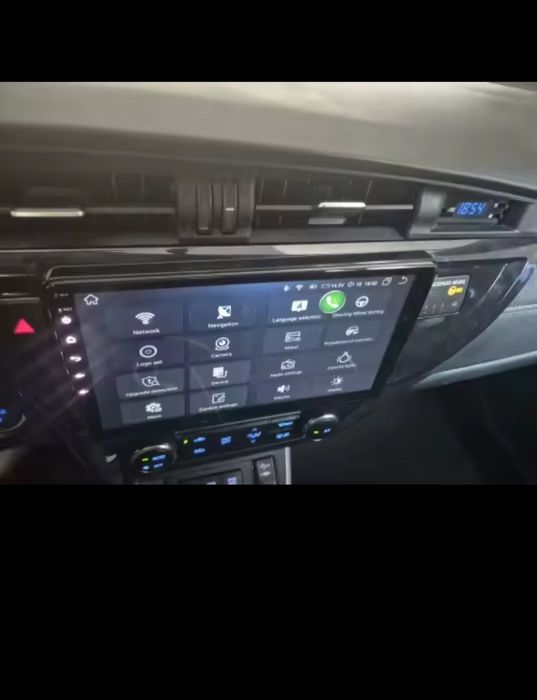 Navigatie android Toyota Corolla Auris GPS Waze YouTube Carplay