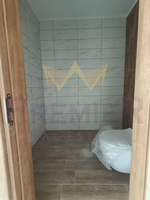 Продава се Тристаен апартамент в Варна, Виница - 134 кв.м за 1742 €/кв.м - Снимка #3