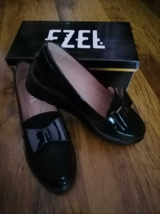 Нови дамски обувки