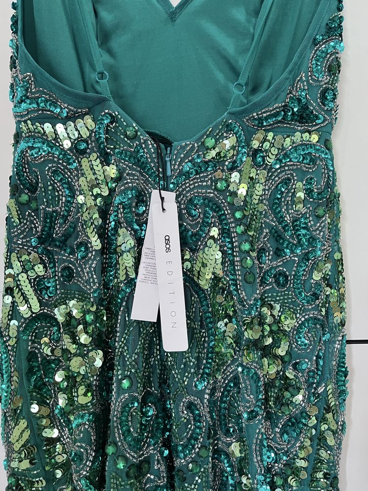 Официална рокля с пайети на Asos Edition