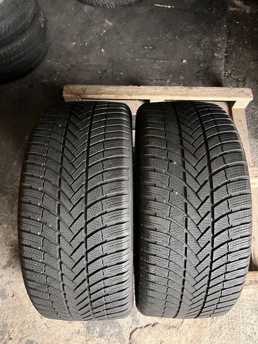 2 anvelope iarna 245/40/19 , Bridgestone , DOT 2023 , 5.7 mm