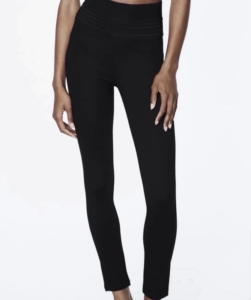 Сет ZARA : Клин Xs и топ Xs / S