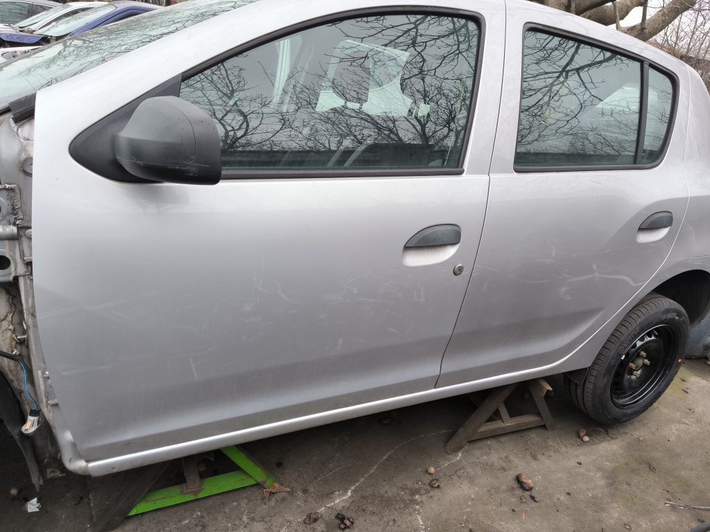 Врати за Dacia Sandero II