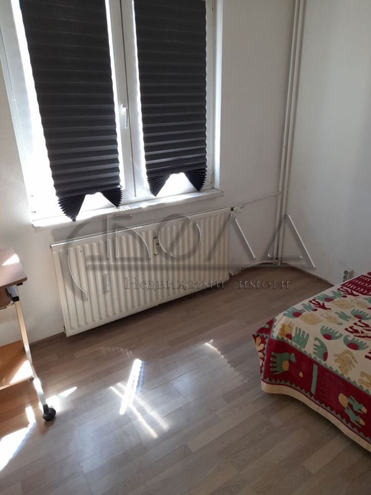 Продава се Тристаен апартамент в София, Оборище - 80 кв.м за 3125 €/кв.м - Снимка #2