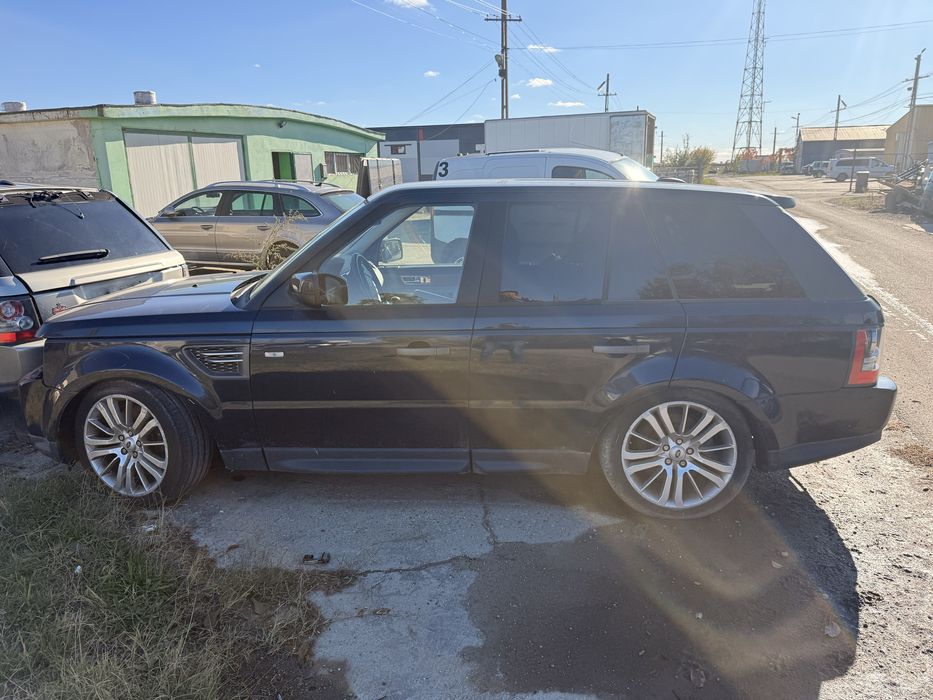 Range Rover Sport an 2011 cu motor defect ,acte Italia,inmatriculabil