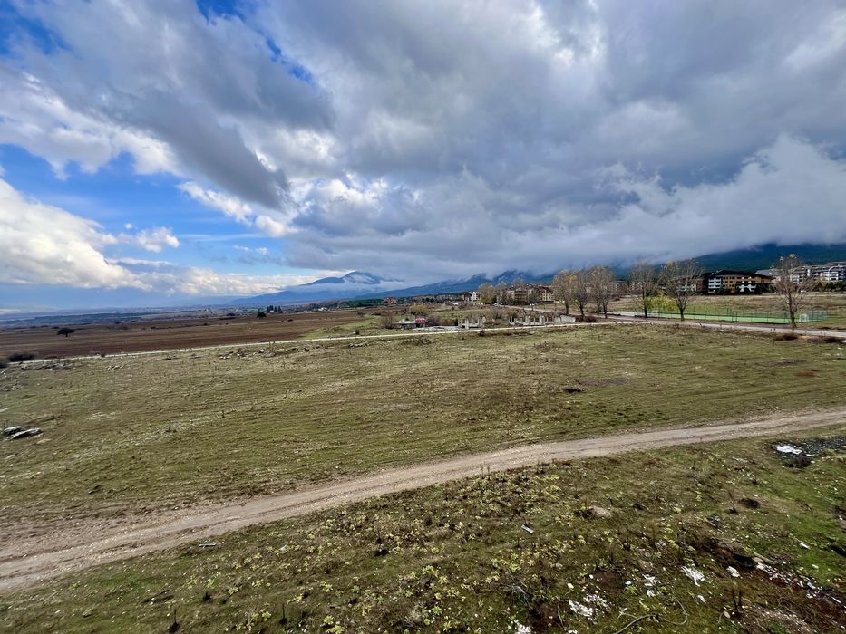 3-стаен апартамент в жил. сграда в район Пирин Голф край Разлог-Банско