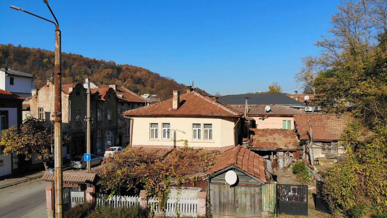 Продава се Къща в Габрово, Долни Бакойци - 200 кв.м за 1350 €/кв.м - Снимка #21