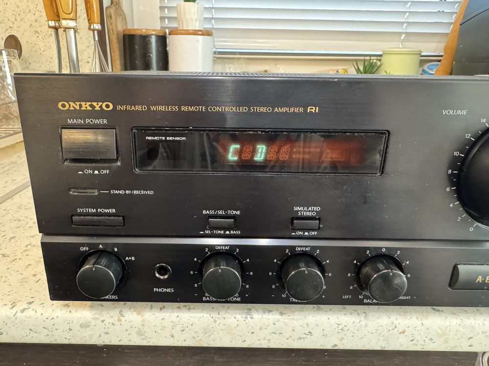 Onkyo A-8640 Стерео