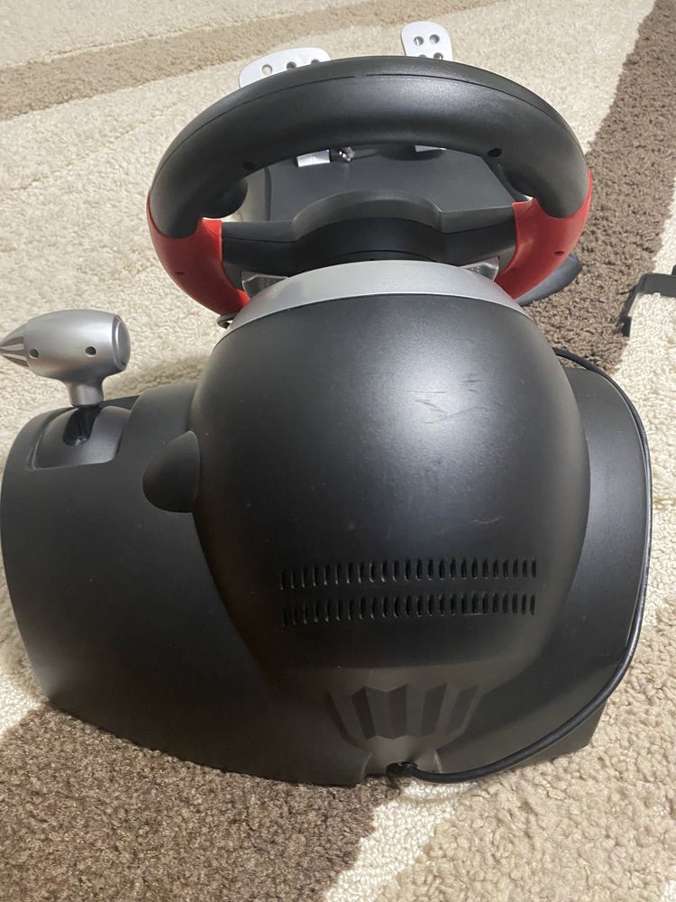 Продам игровой руль Genius Speed Wheel 3 MT Red