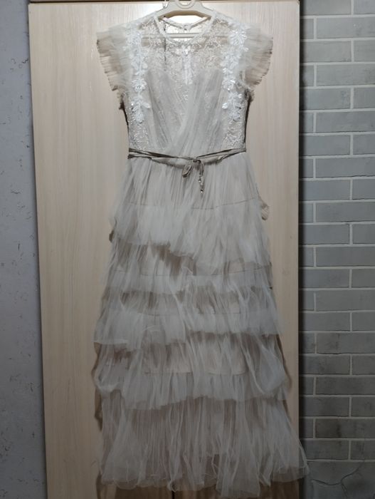 Платье  вечернее.