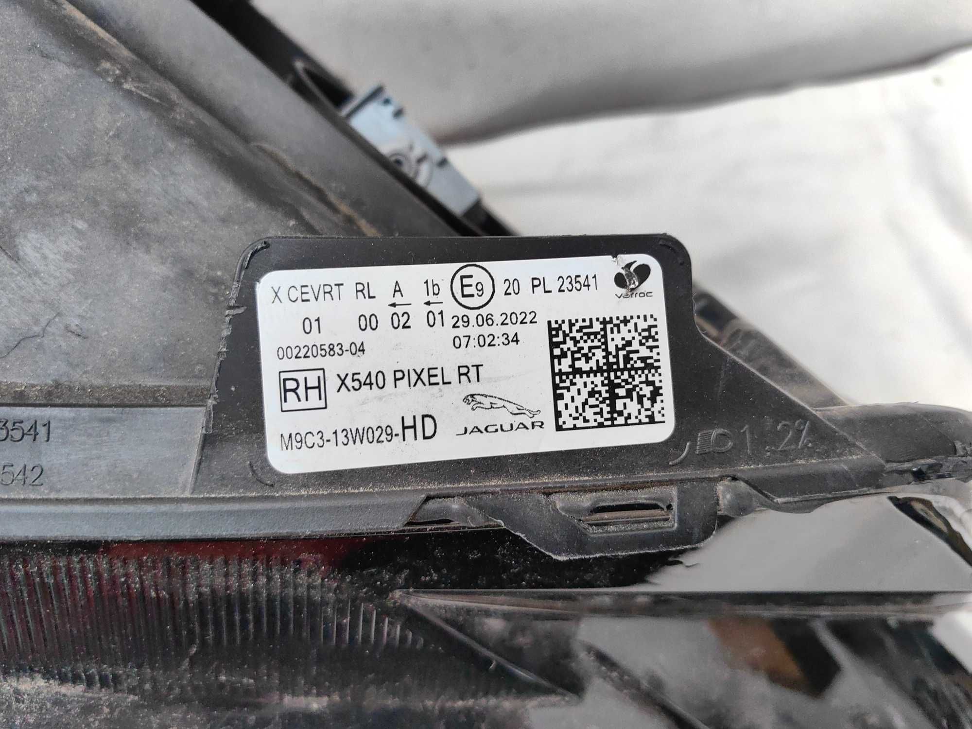 Оригинален фар Jaguar E-Pace Full Led