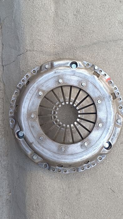 корзина сцепления маховик диск сцеплепления пассат ауди 1.8-2.0 литра