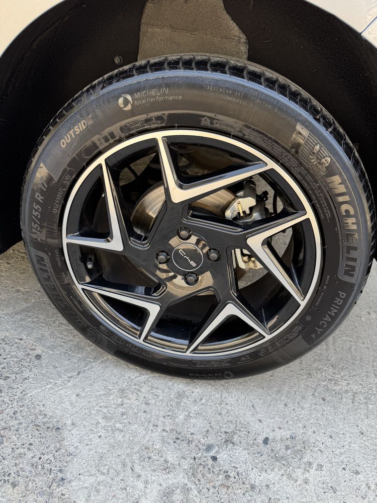 Byd e2 ideal 31.500 km bir qo’l moshina. Michelin balon 17 diska