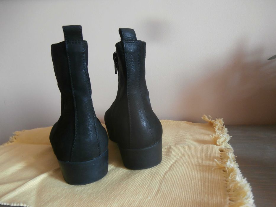 боти Vagabond 37н