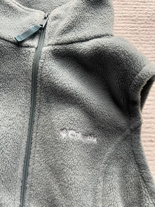 Vând vestă COLUMBIA