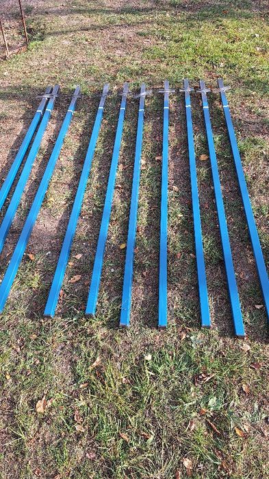 Vând stâlpi de gard