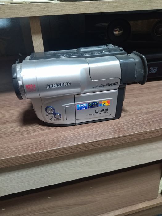 Видеокамера Samsung
