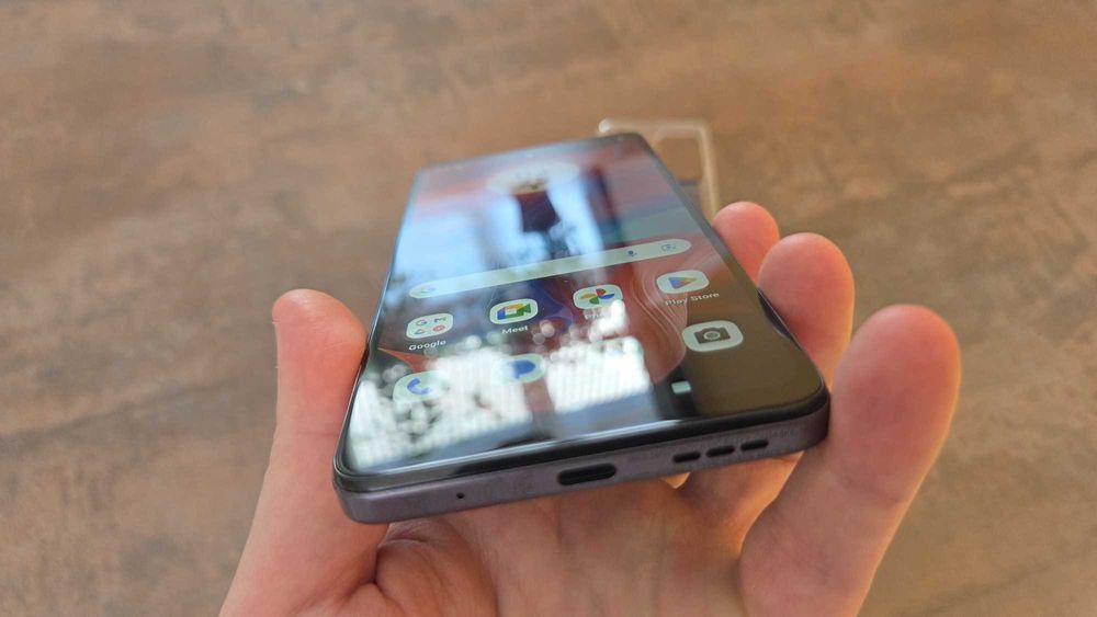 Telefon Motorola Moto G04 64GB 4GB RAM Ecran 90Hz Baterie ca Nou