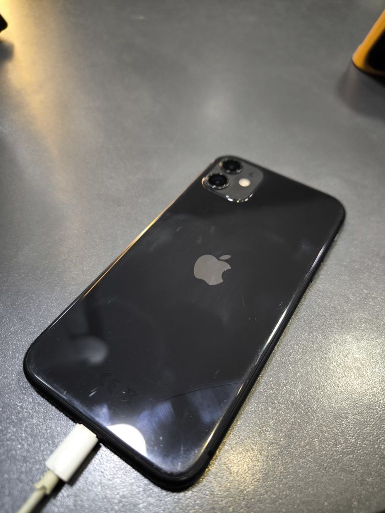 Iphone 11 128gb qora