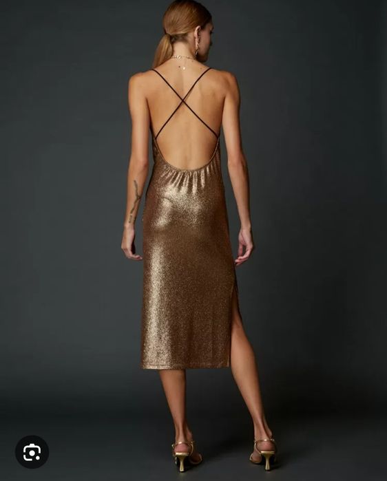 Чисто нови златни BSB рокли с етикети