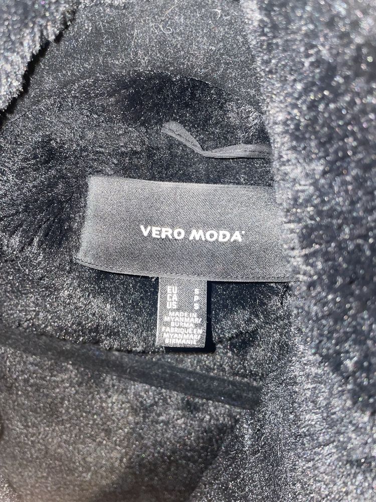 Дамско пухено яке VERO MODA