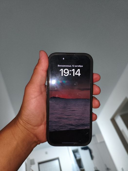 Iphone 16 pro почти новый